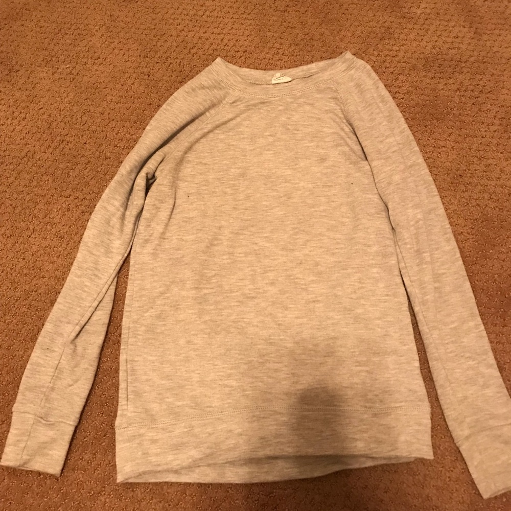 2 tillys essential long sleeve sweaters❤️